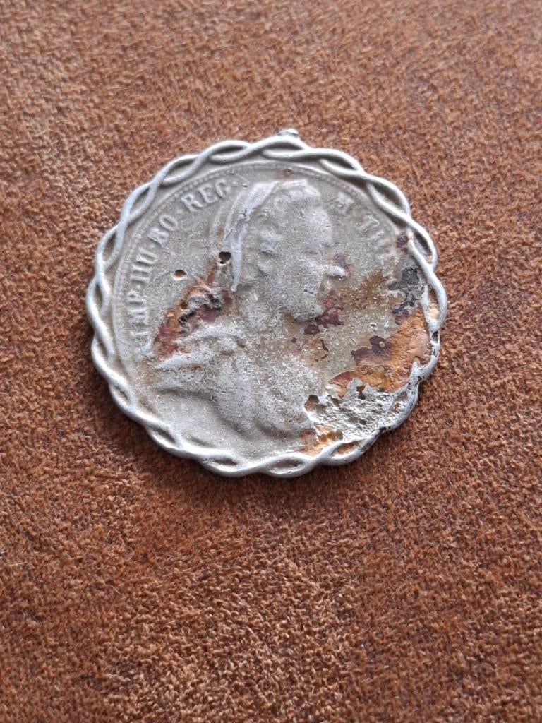 Bodemvondst medaille r. imp hu. bo. reg. m. Therisia, Ophalen of Verzenden, Overige typen