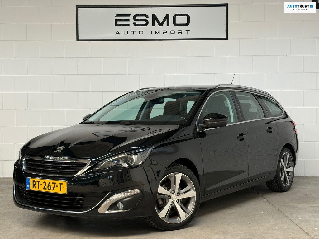 Peugeot 308 SW 1.2 Automaat GT-line Panoramadak Camera, Auto's, Peugeot, Stof, Gebruikt, 1199 cc, 635 kg