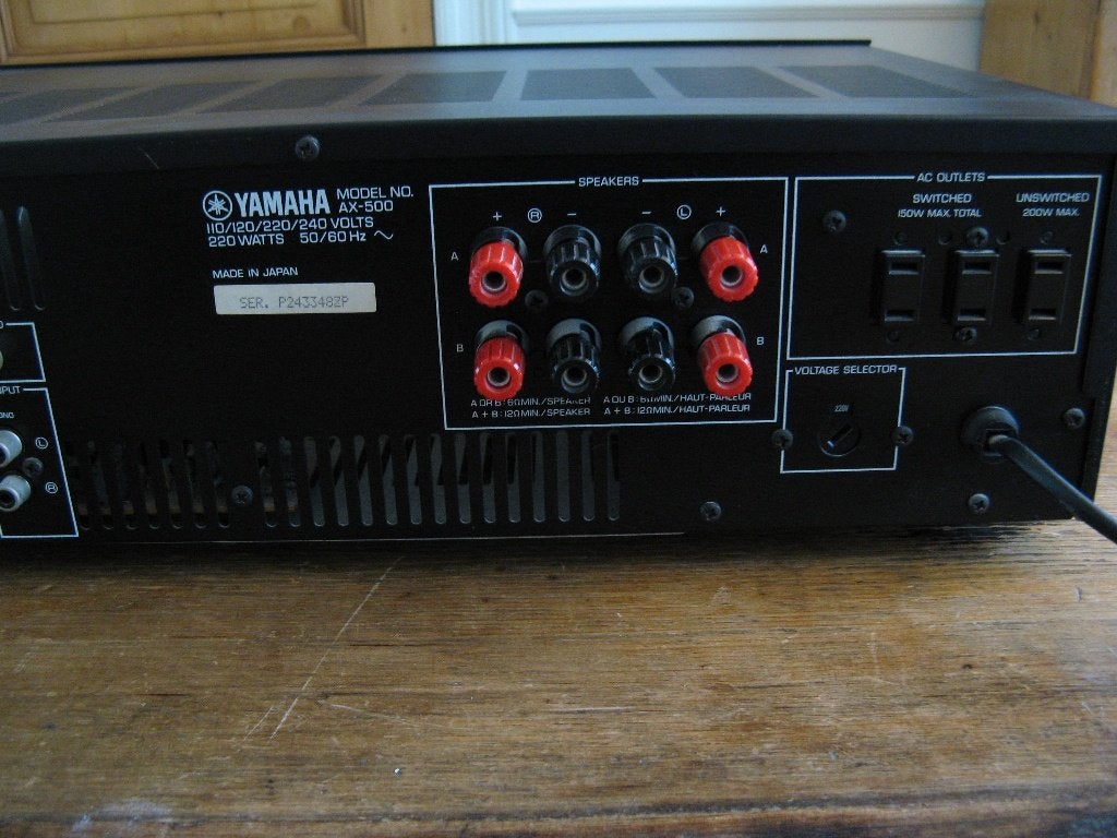 Foto 6 van Yamaha AX -500 versterker, am/fm tuner TX -L400