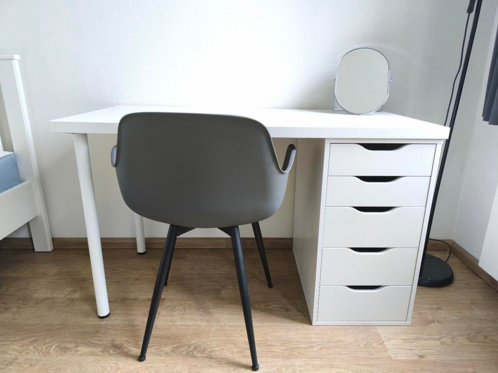 IKEA LAGKAPTEN / ALEX Desk 120x60 + Grey Chair | Home Office, Huis en Inrichting, Bureaus, Ophalen of Verzenden, Zo goed als nieuw