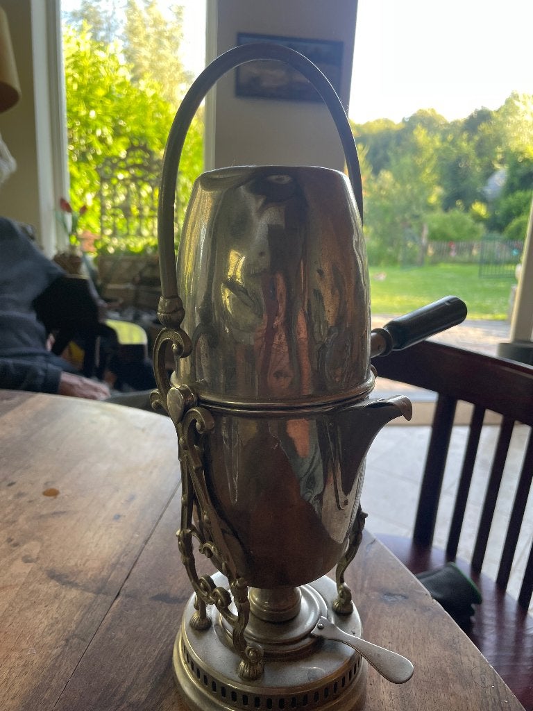 Antieke koffie percolator, Ophalen