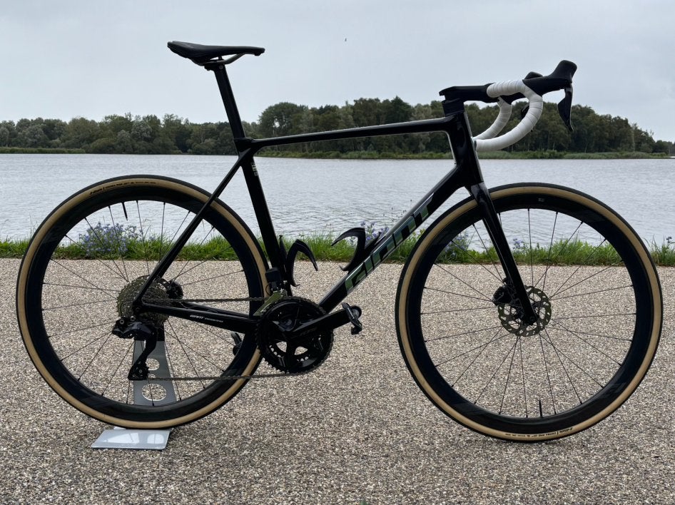 Giant TCR 2025 Shimano 105 Di2 (elektrisch), Ophalen, Carbon, Giant, Zo goed als nieuw
