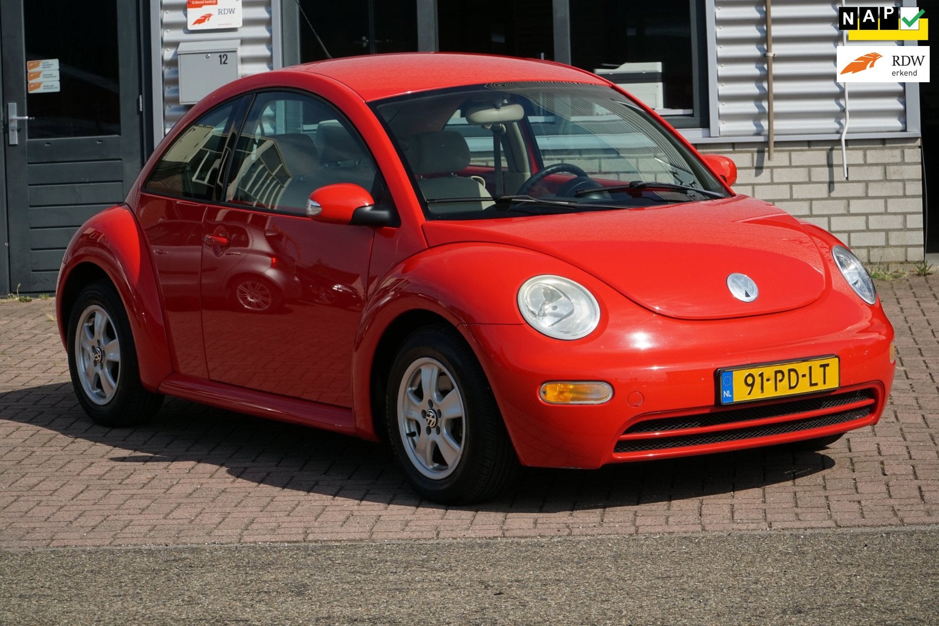 Volkswagen New Beetle 1.4 EERSTE EIGENAAR, Voorwielaandrijving, Dealer onderhouden, Stof, Beetle (Kever)