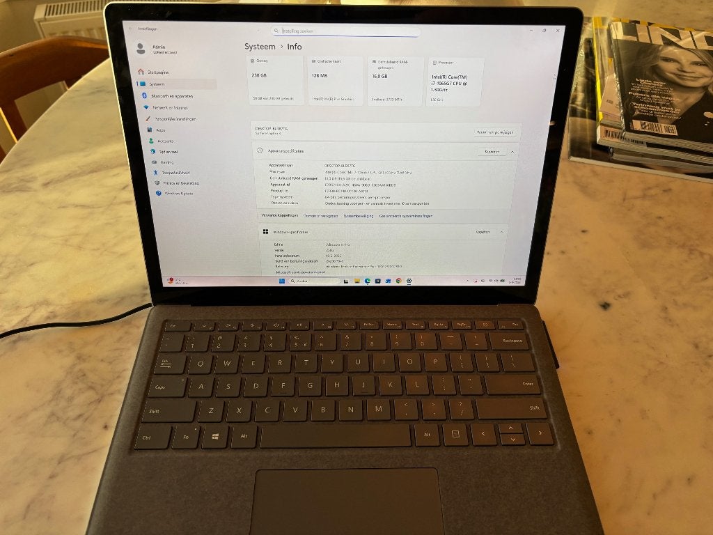 Microsoft Surface Book 3 i7-1065G7 In zeer goede staat, Computers en Software, Windows Laptops, 256 GB, 2 tot 3 Ghz, Qwerty, Ophalen of Verzenden