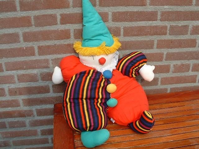BELGA POPJE CLOWN GROOT GLADDE STOF LIJFJE HALF ROO, Ophalen of Verzenden, Nieuw, Overige typen