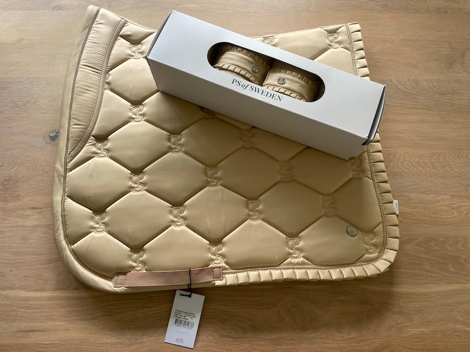 Nieuwe ps of sweden beige ruffle set, Ophalen of Verzenden, Nieuw