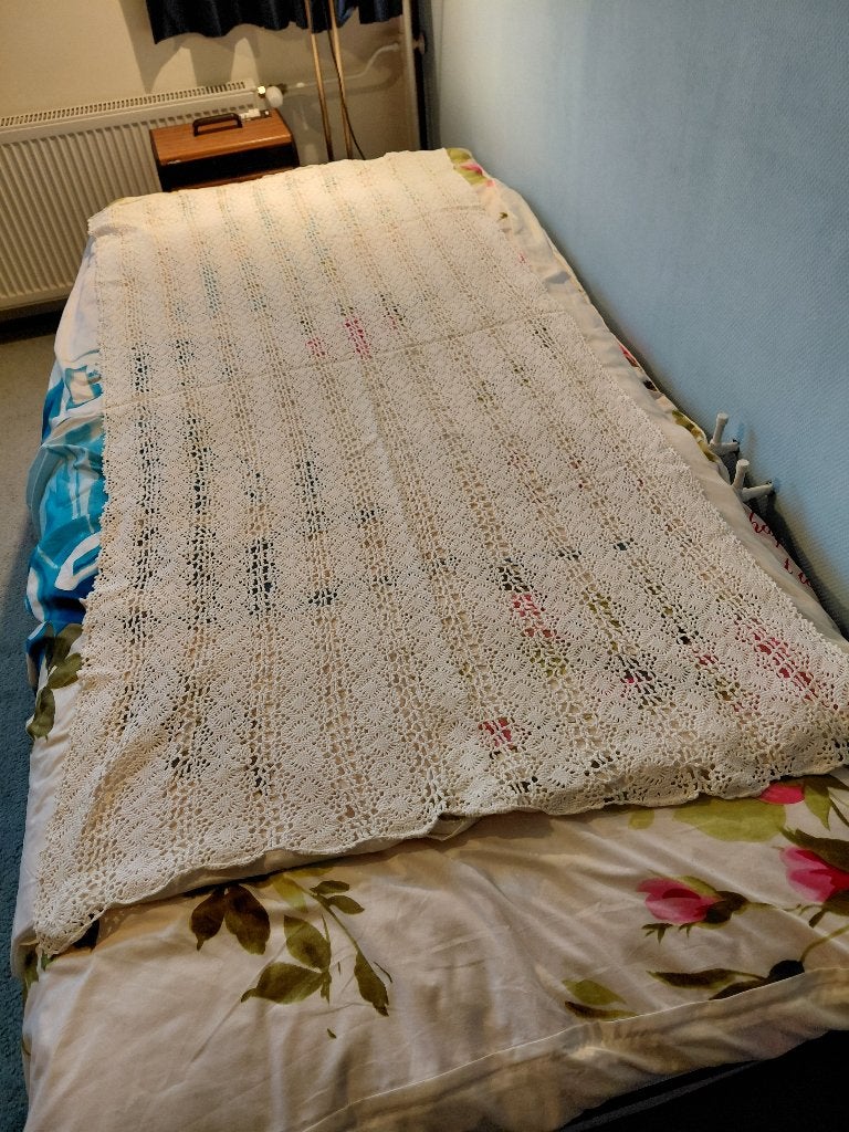 wit vintage gehaakt beddesprei, Huis en Inrichting, Gebruikt, Handgemaakt, Wit, Katoen