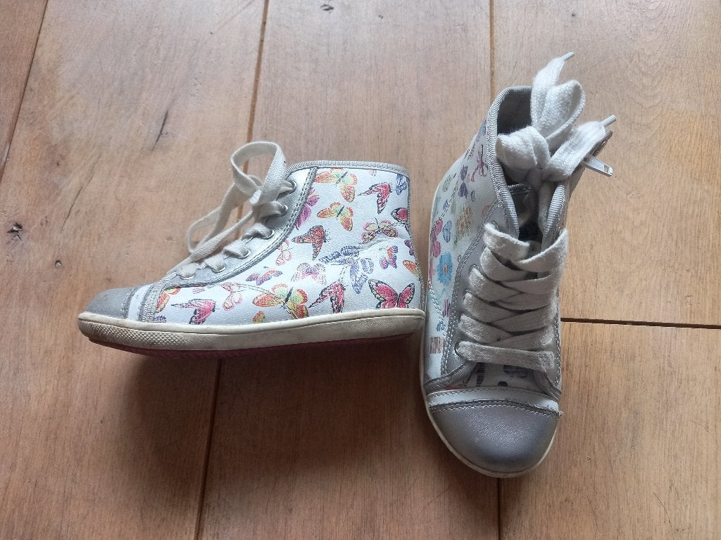Bloemen vlinder leren laarzen EU maat 26, Kleding | Dames, Schoenen, Ophalen, Wit, Lage of Enkellaarzen, Zo goed als nieuw