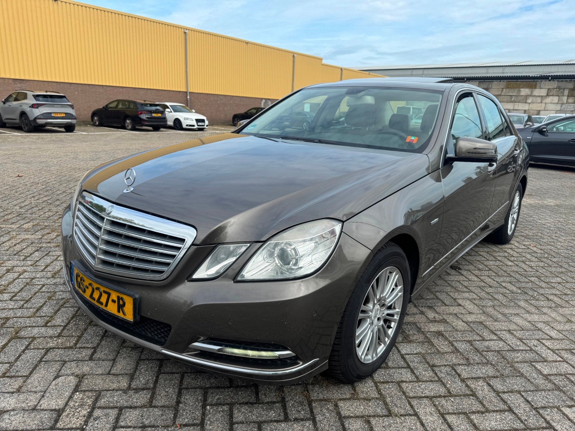 Mercedes-Benz E-klasse 220 CDI Schuifdak,leder, Auto's, Automaat, Euro 5, Achterwielaandrijving, Gebruikt