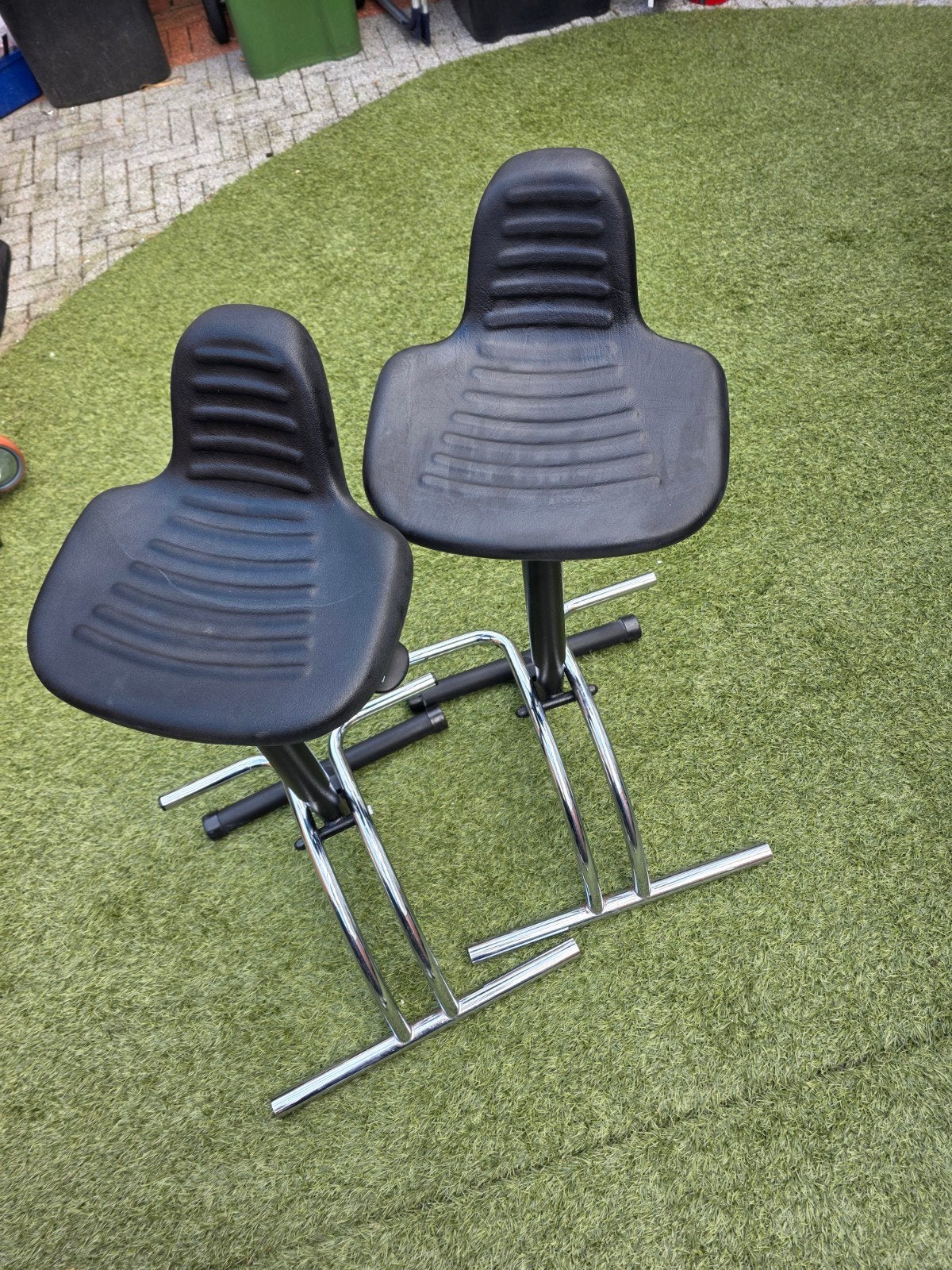 2 Score Steady Zit-Sta Stoelen - Ergonomisch en Comfortabel, Ophalen, Gebruikt, Zwart, Bureaustoel