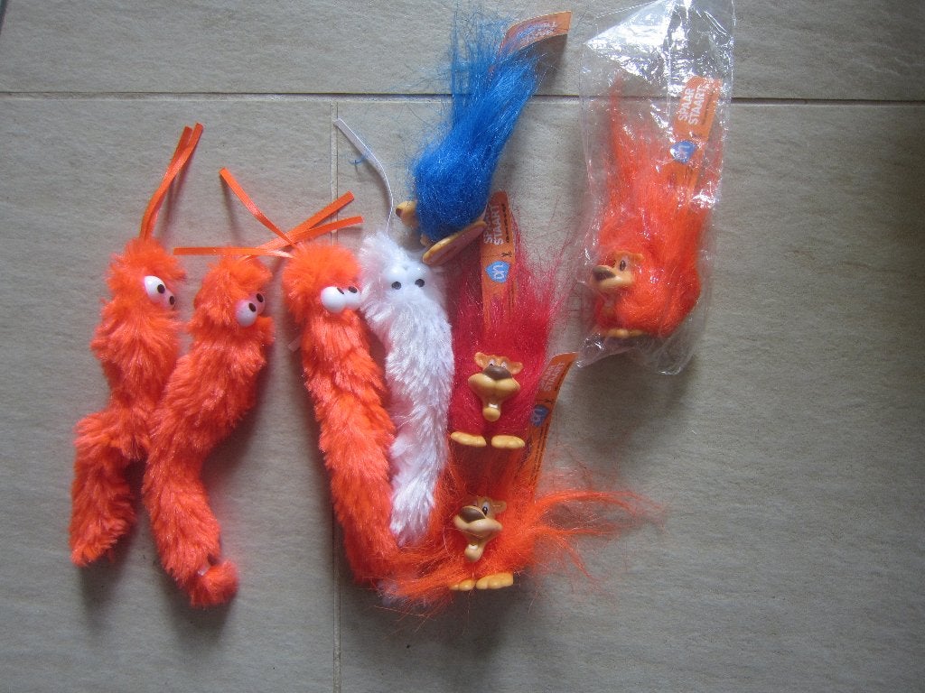 voetbal ORANJE pet Wuppie slang beessies  klein  groot, Verzamelen, Ophalen of Verzenden, Zo goed als nieuw, Ajax, Pet of Muts