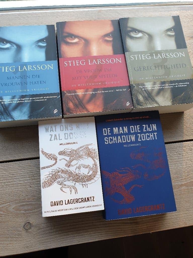 thrillers 5 stuks, Ophalen of Verzenden, Zo goed als nieuw, Scandinavië
