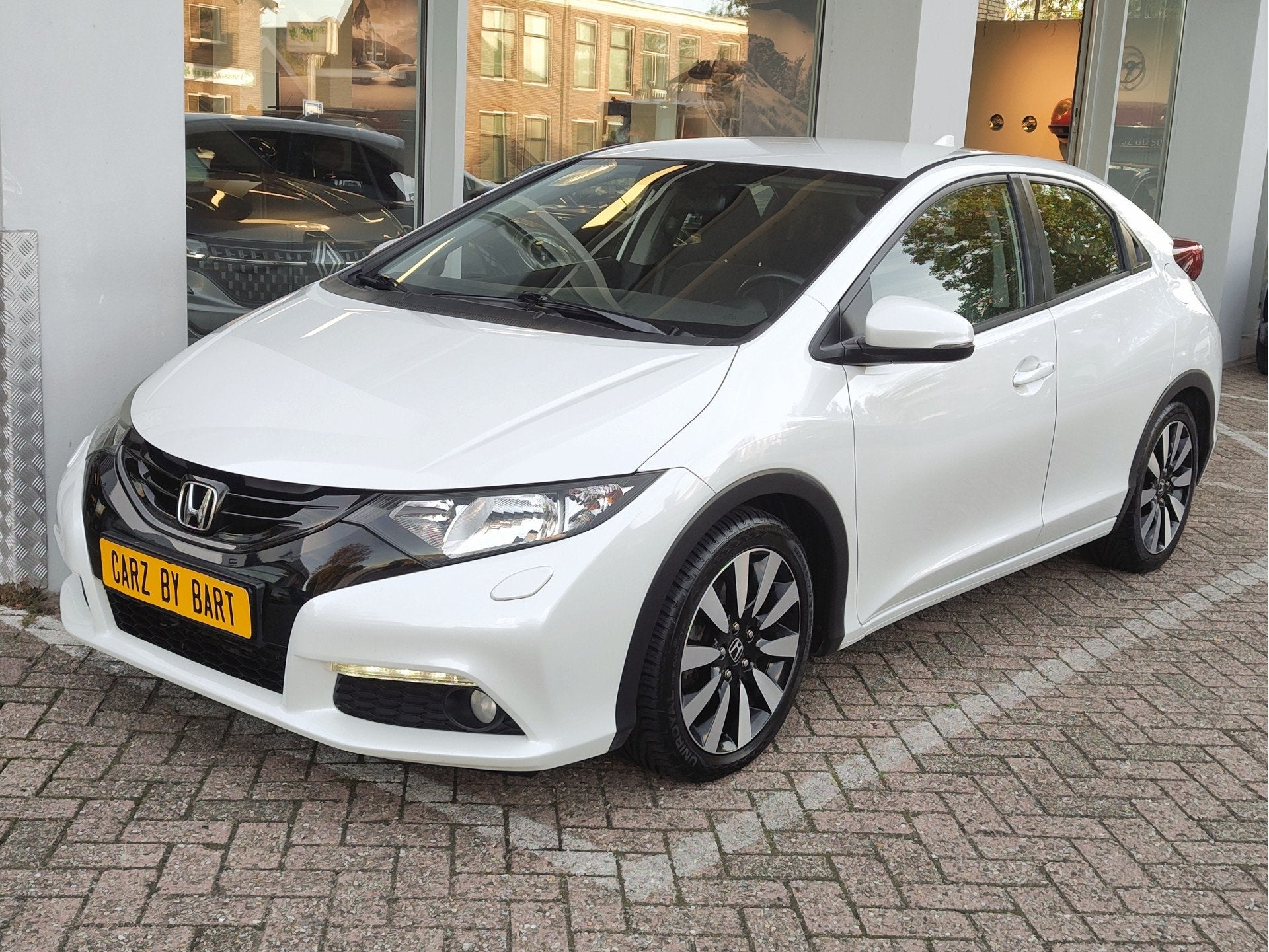 Honda Civic 1.8 SPORT Camera | Cruise | Clima | Stoelverwarm, Voorwielaandrijving, Stof, Gebruikt, Zwart