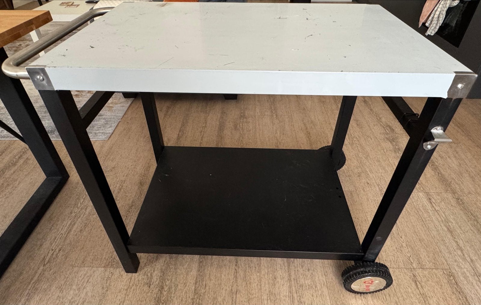 BBQ Tafel / Werktafel op wielen, Ophalen, Gebruikt, Gas, Vrijstaand
