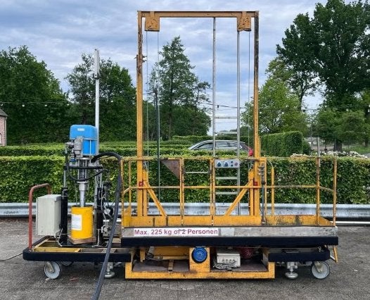 schaarhoogwerker, met verwarmde kitspuit, evt zonder spuit., Doe-het-zelf en Verbouw, Ophalen, Gebruikt