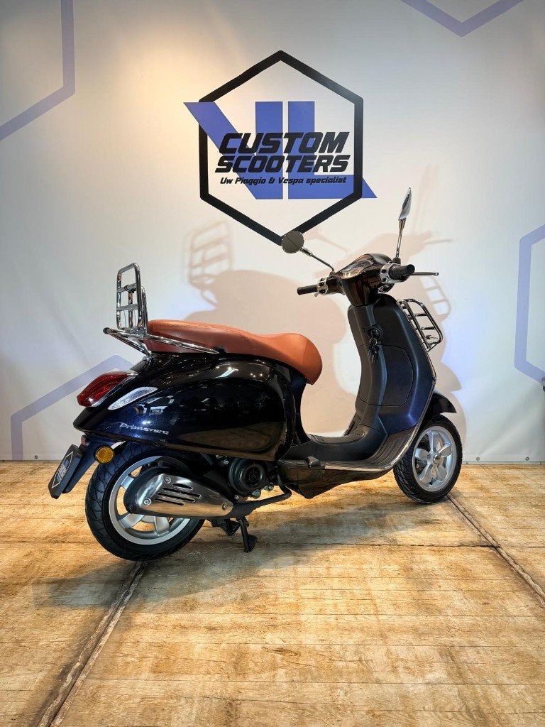 Vespa Primavera 4t 2v 2015 zwart metallic scooter snor brom, VL Custom Scooters, Vespa S, Ophalen of Verzenden, Zo goed als nieuw