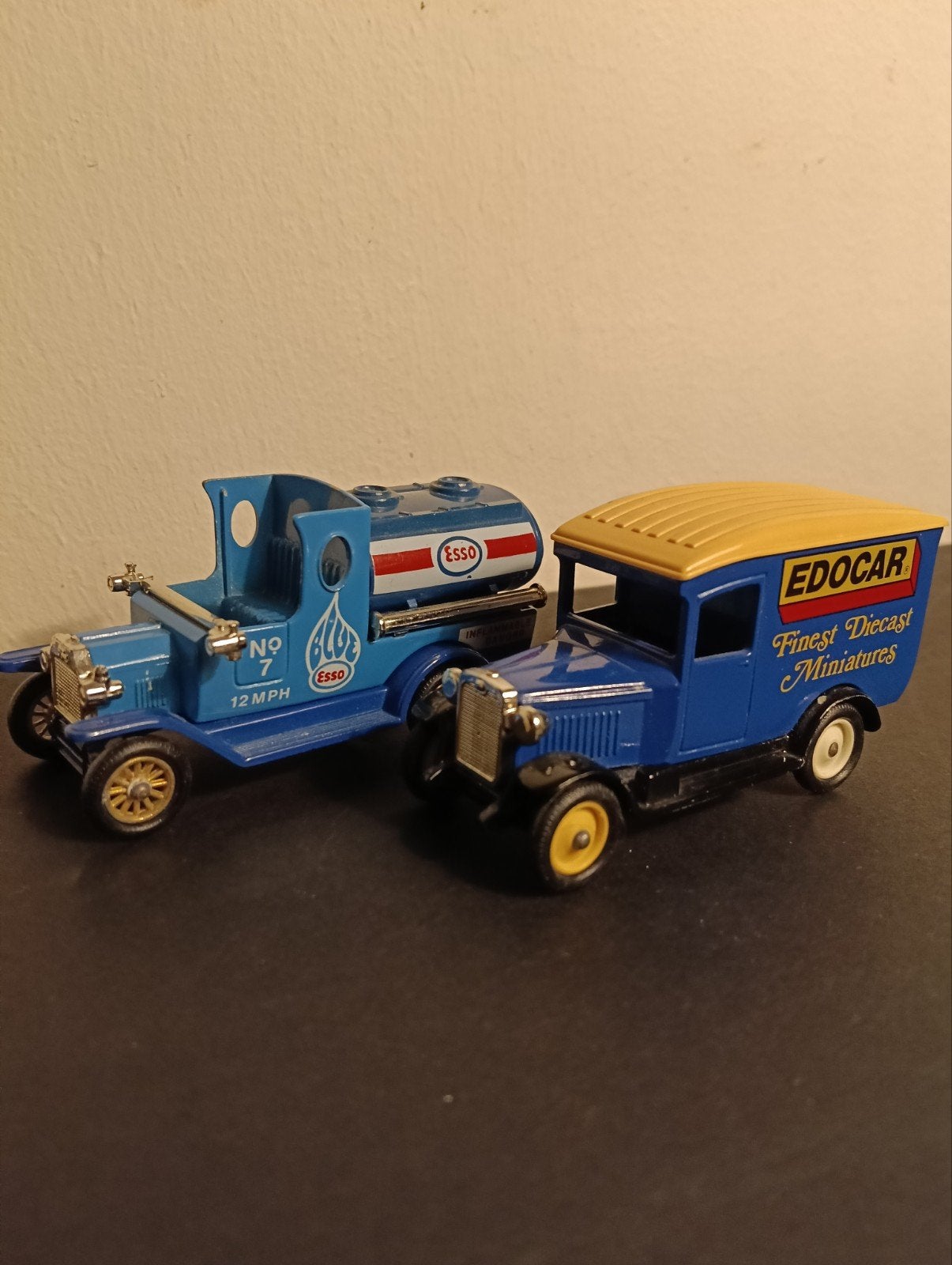 2 Edocar / Lledo jaren 70: Chevrolet Van & Ford T,, Ophalen of Verzenden, Gebruikt, Bus of Vrachtwagen