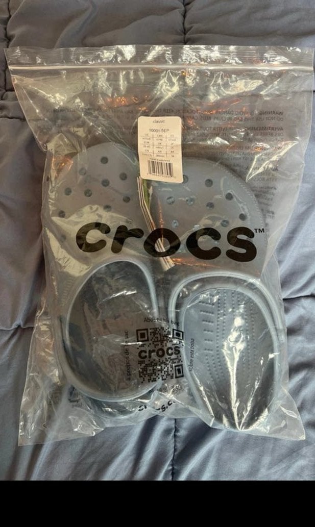 Nieuwe Crocs Classic Clogs - Astro Blue 39/40, Ophalen of Verzenden, Nieuw, Blauw, Slippers