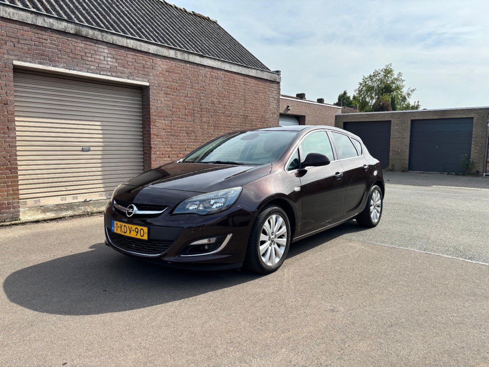 Opel Astra 1.4 Turbo Ecotec 103KW 5-D 2013 Bruin, Auto's, Voorwielaandrijving, Euro 5, 4 cilinders, Bruin