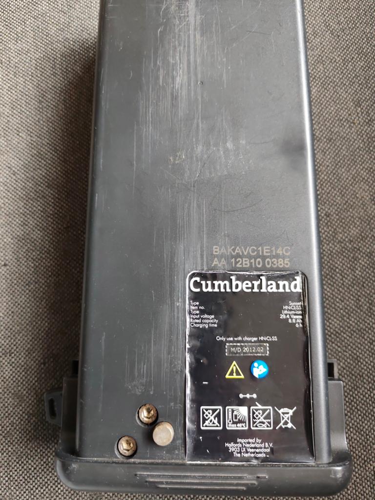 Cumberland Fietsaccu met sleutel en lader (zie andere advert, Ophalen of Verzenden, Gebruikt