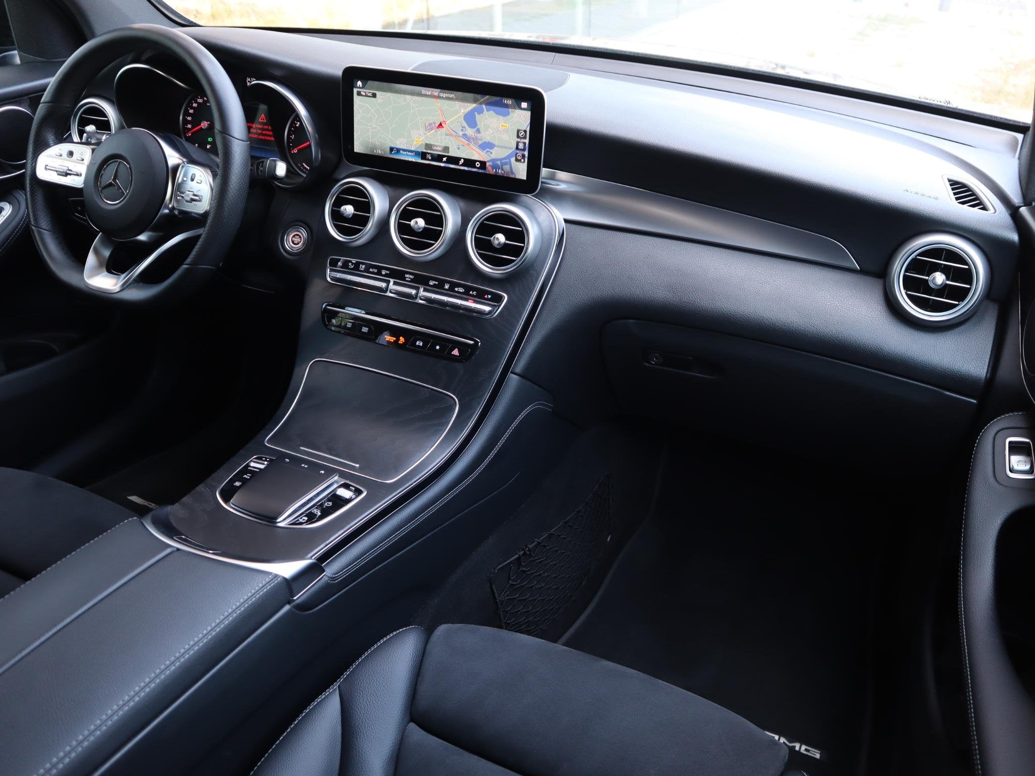 Mercedes-Benz GLC-klasse 300e 4MATIC Business Solution AMG l, Auto's, 14 kWh, Gebruikt, 4 cilinders, Vierwielaandrijving