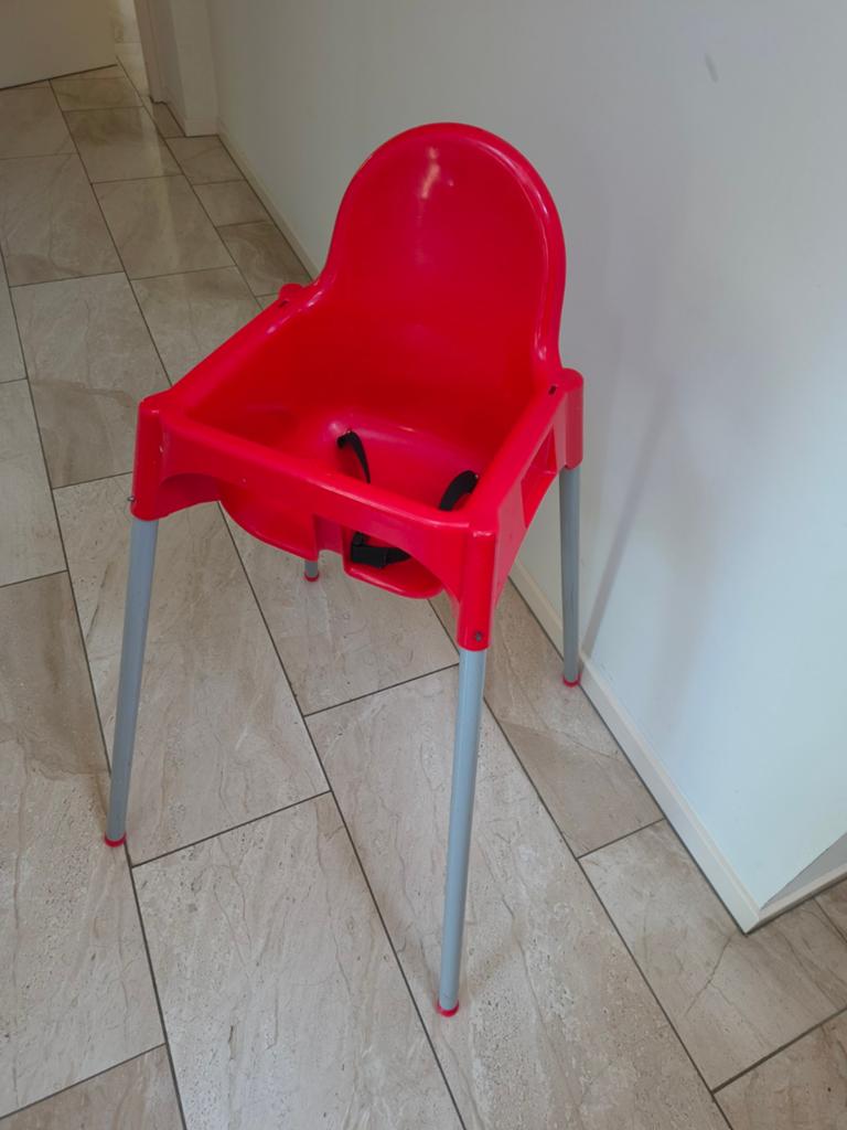 Ikea kinderstoel rood met gordel, Ophalen, Gebruikt, Overige typen, Gordel(s)