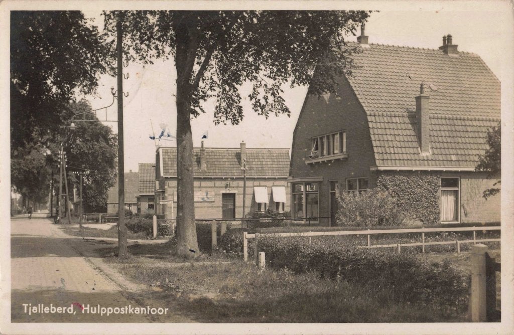 Tjalleberd Hulppostkantoor B3460, Ophalen, 1940 tot 1960, Gelopen, Friesland