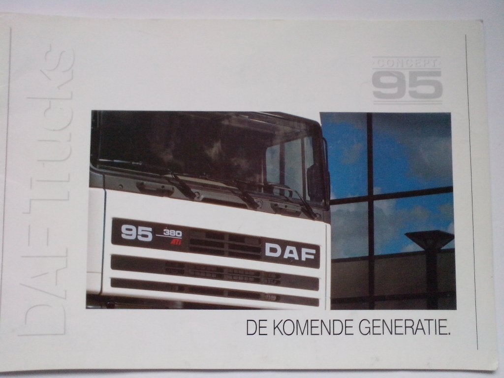 7x DAF 95 1e generatie brochures folders oa accessoires SSC, Ophalen of Verzenden, Zo goed als nieuw, Overige merken