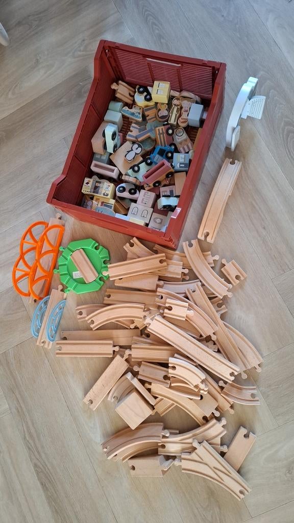 Little Dutch Houten Treinbaan met veel onderdelen, Kinderen en Baby's, Speelgoed | Houten speelgoed, Ophalen, Zo goed als nieuw