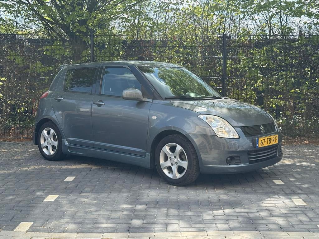 Suzuki Swift 1.3 5DRS Sportieve Uitvoering Airco, Auto's, Suzuki, Voorwielaandrijving, 40 €/maand, 965 kg, 400 kg