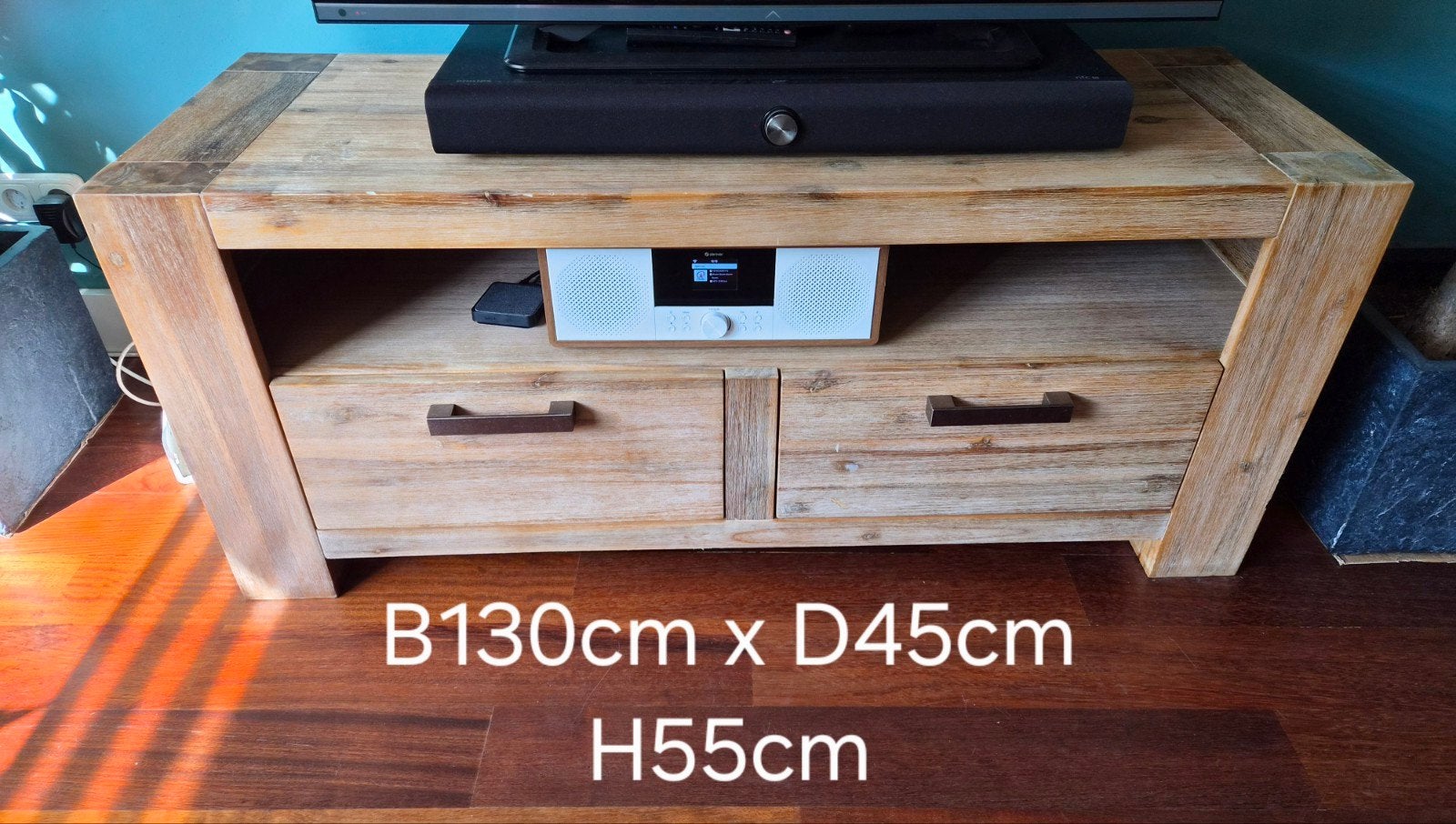 Robuust acaciahouten TV-meubel met Lades - 130x45x55cm, Huis en Inrichting, Kasten | Televisiemeubels, Ophalen, Gebruikt, 100 tot 150 cm