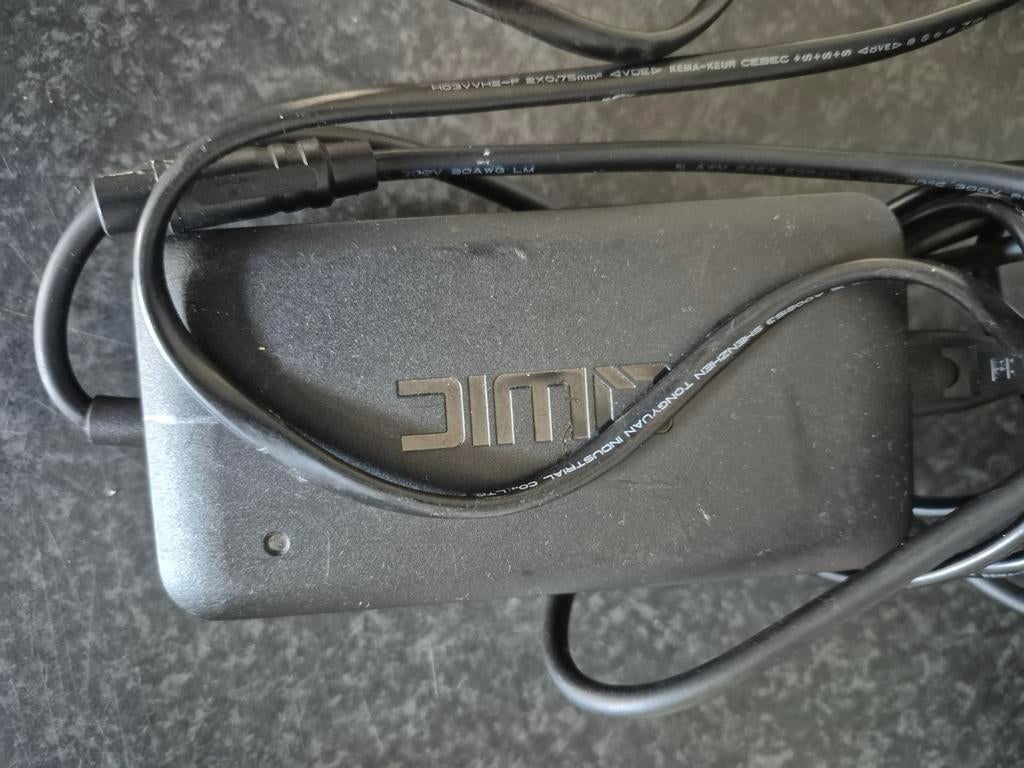 Qwic Oplader 3-pins - 36V 2A (80W) Li-ion Acculader, Ophalen of Verzenden