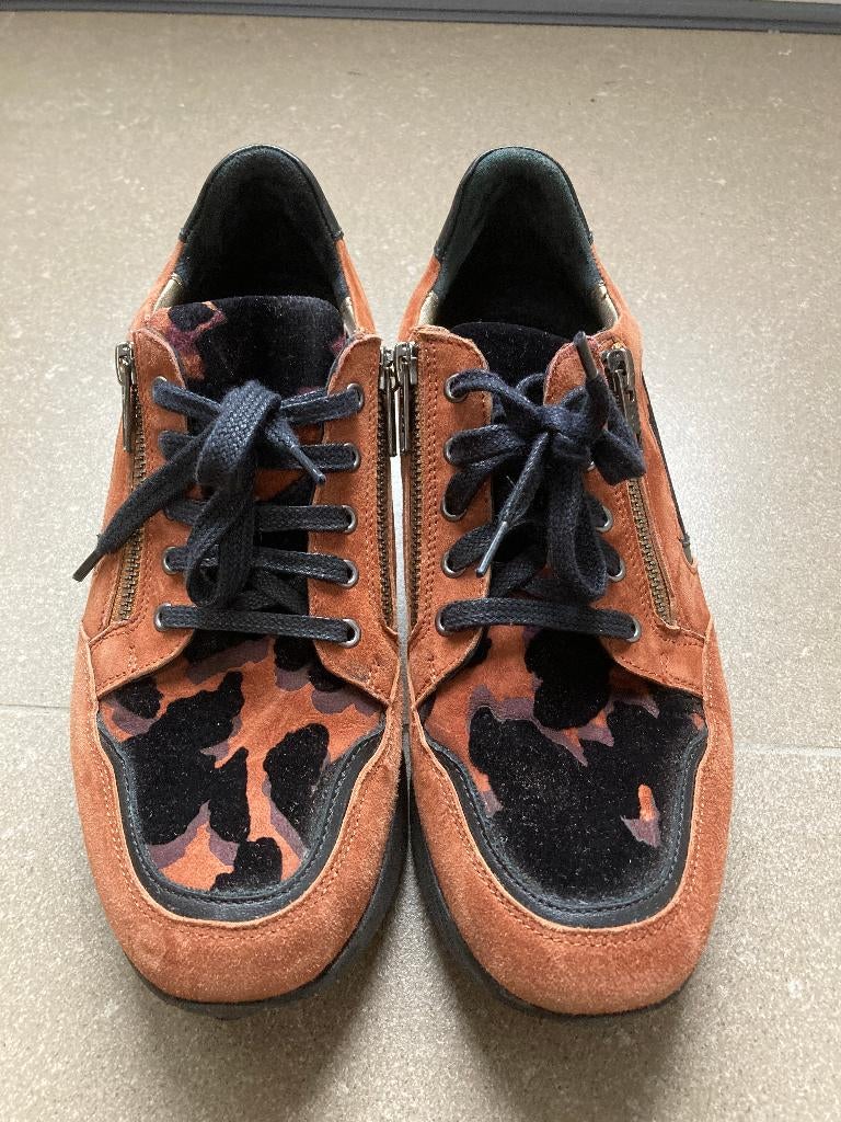 Verhulst bruin suède veterschoen maat 39, Bruin, Verhulst, Ophalen of Verzenden, Sneakers of Gympen