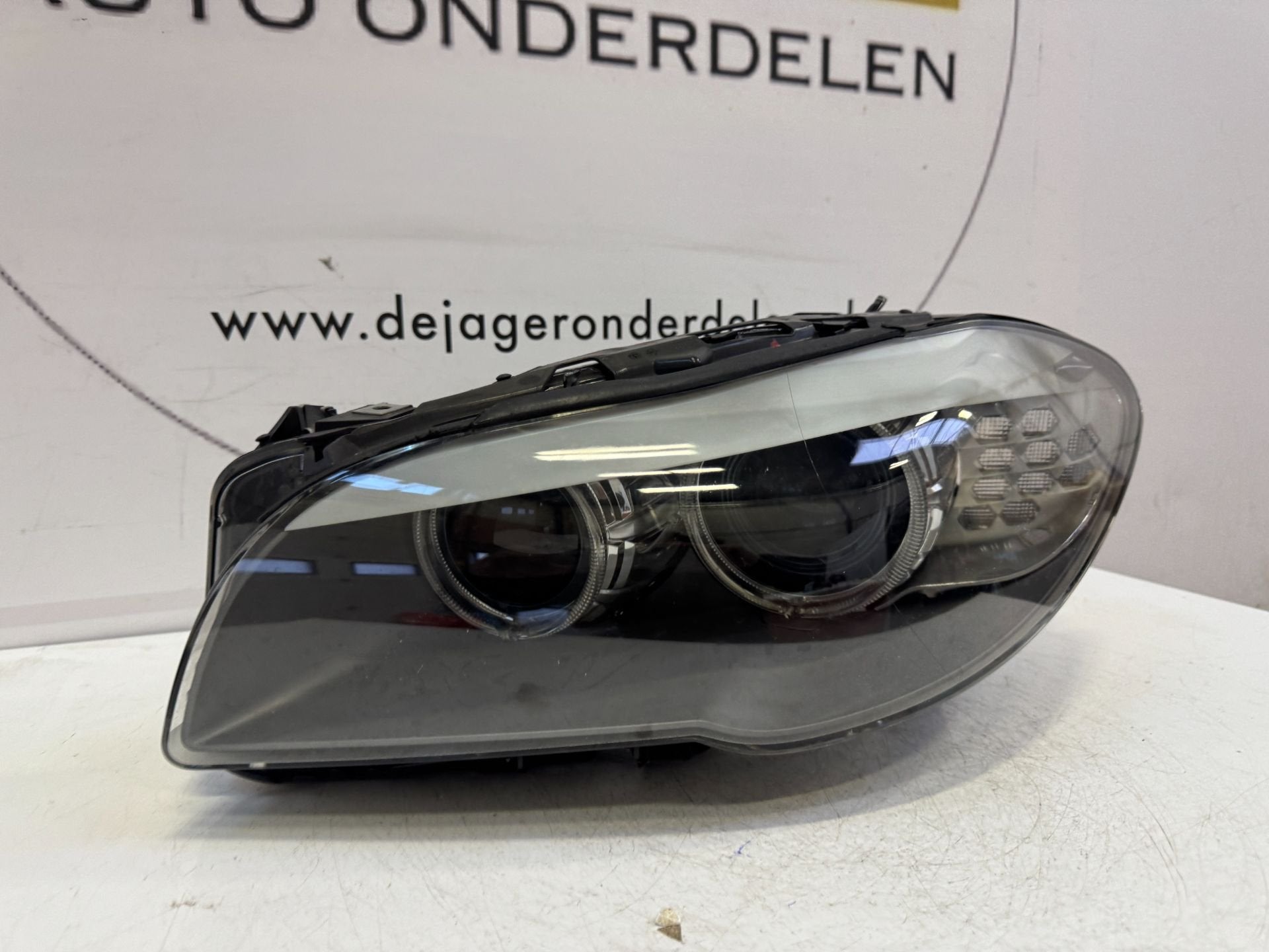 BMW F10 F11 5 SERIE XENON KOPLAMP LINKS 1EL010131 7203245, Petuelring 130
80788  Munich, DE, Gebruikt, Info@bmw.de, Ophalen of Verzenden