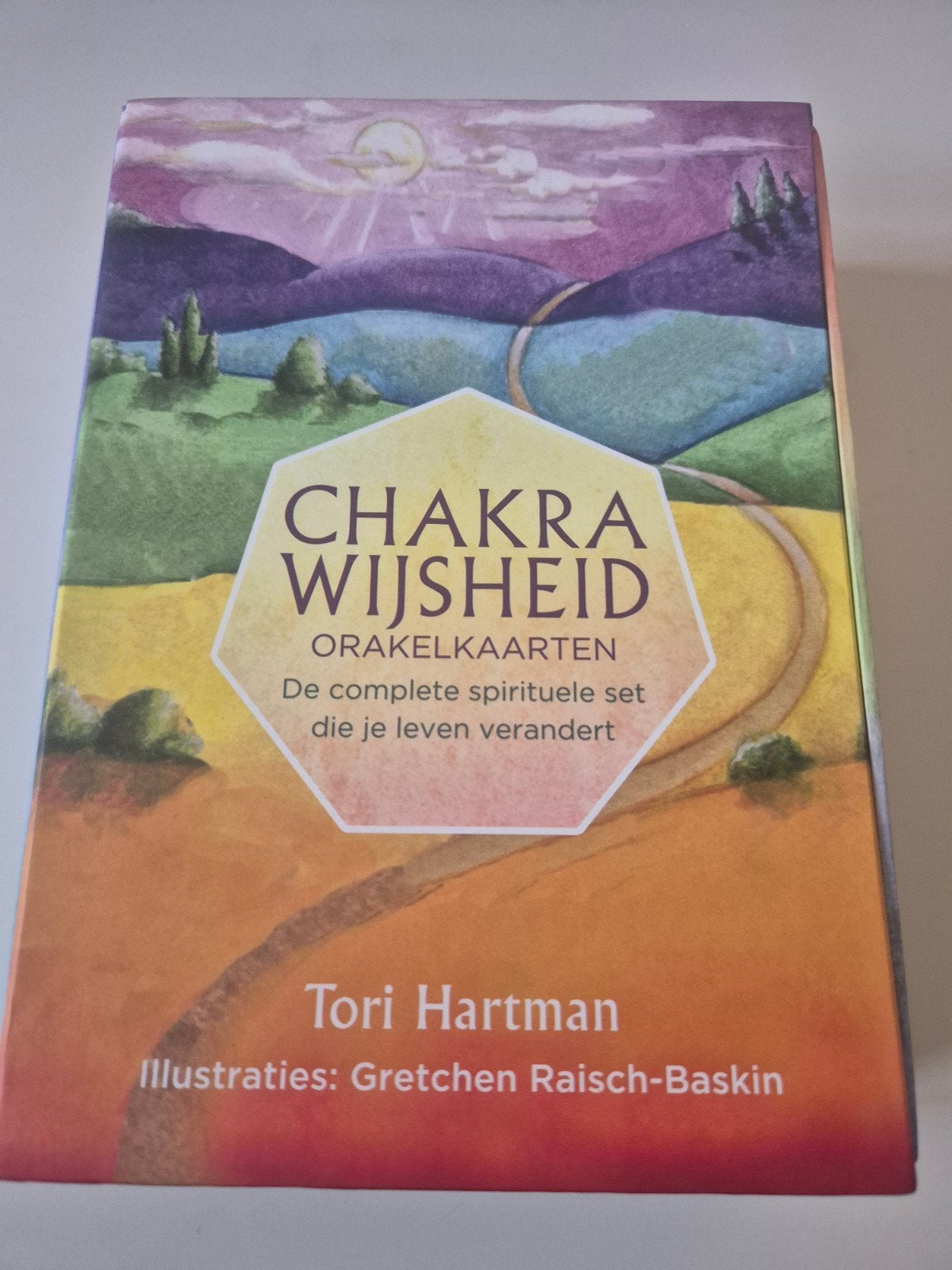 Chakra Wijsheid Orakelkaarten - Tori Hartman, Boeken, Spiritualiteit algemeen, Overige typen, Nieuw, Ophalen of Verzenden