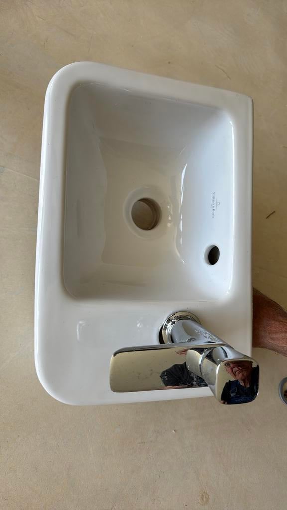 Wasbakje voor toilet Villeroy & Boch met kraan, Ophalen, Minder dan 50 cm, Zo goed als nieuw, Minder dan 25 cm