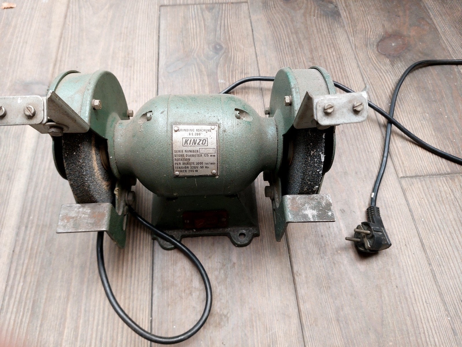 KINZO Werkslijpmachine slijpsteen, Ophalen of Verzenden, Gebruikt, Minder dan 700 watt, Werkbankslijpmachine