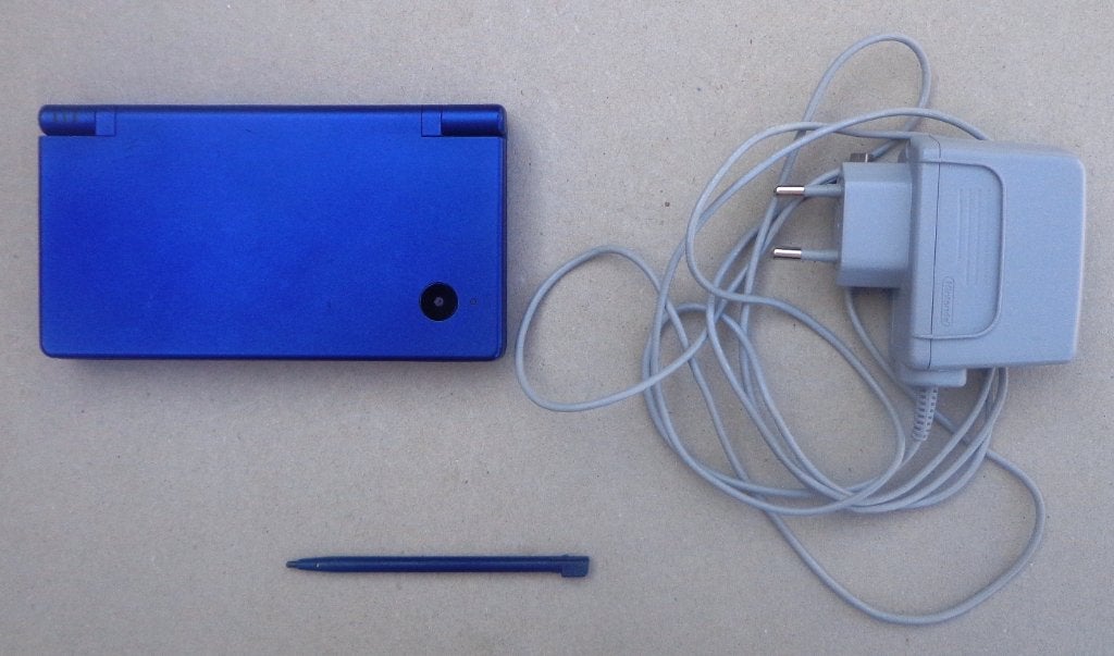 DSi Blauw + originele oplader, Ophalen of Verzenden, Zo goed als nieuw, Blauw, Dsi