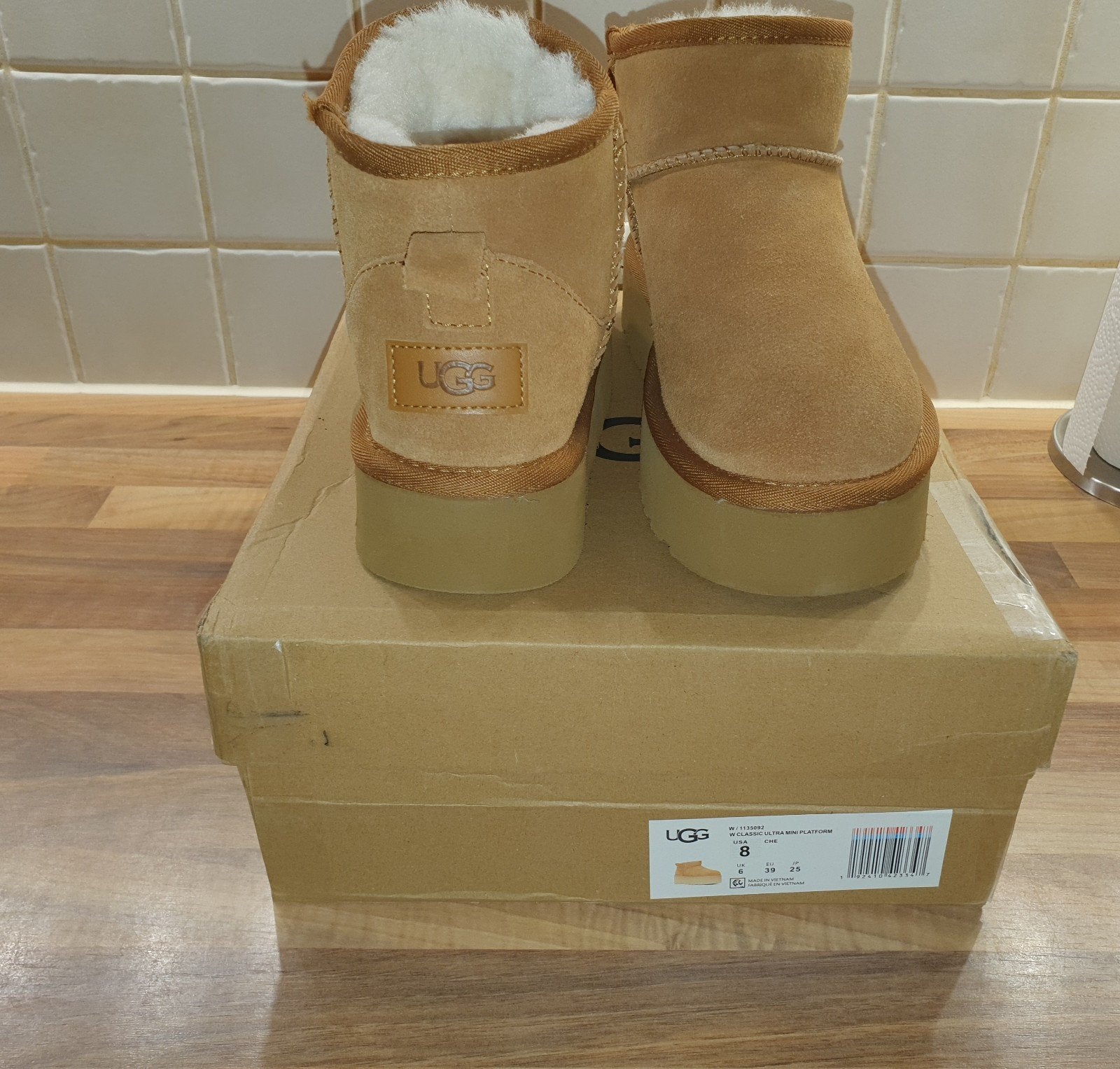 UGG Classic Ultra Mini -Maat 39, UGG, Bruin, Verzenden, Lage of Enkellaarzen