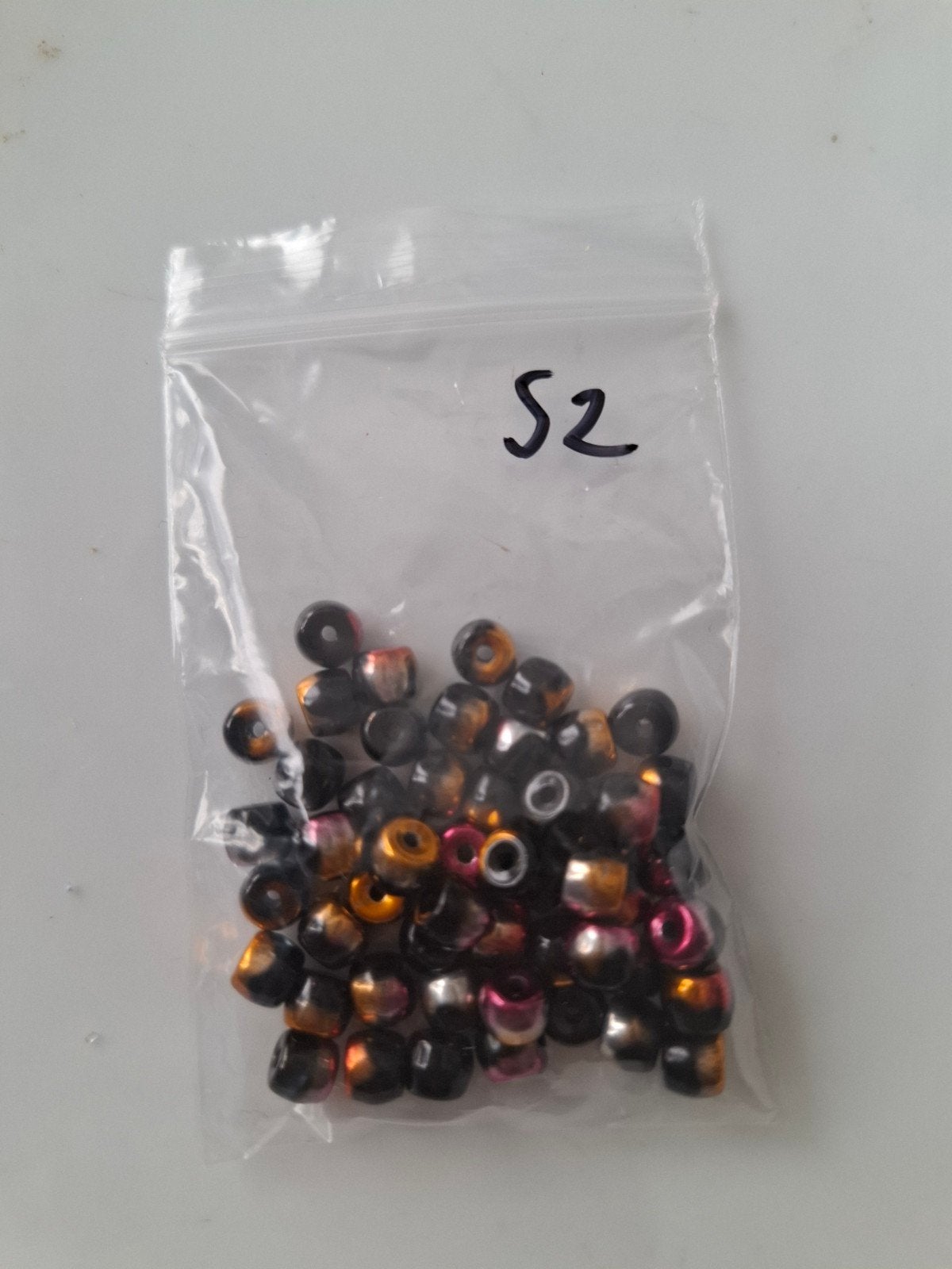 52 stuks 5/6 mm glaskralen zwart oranje roze kralen partij, Kraal, -, -, Nieuw