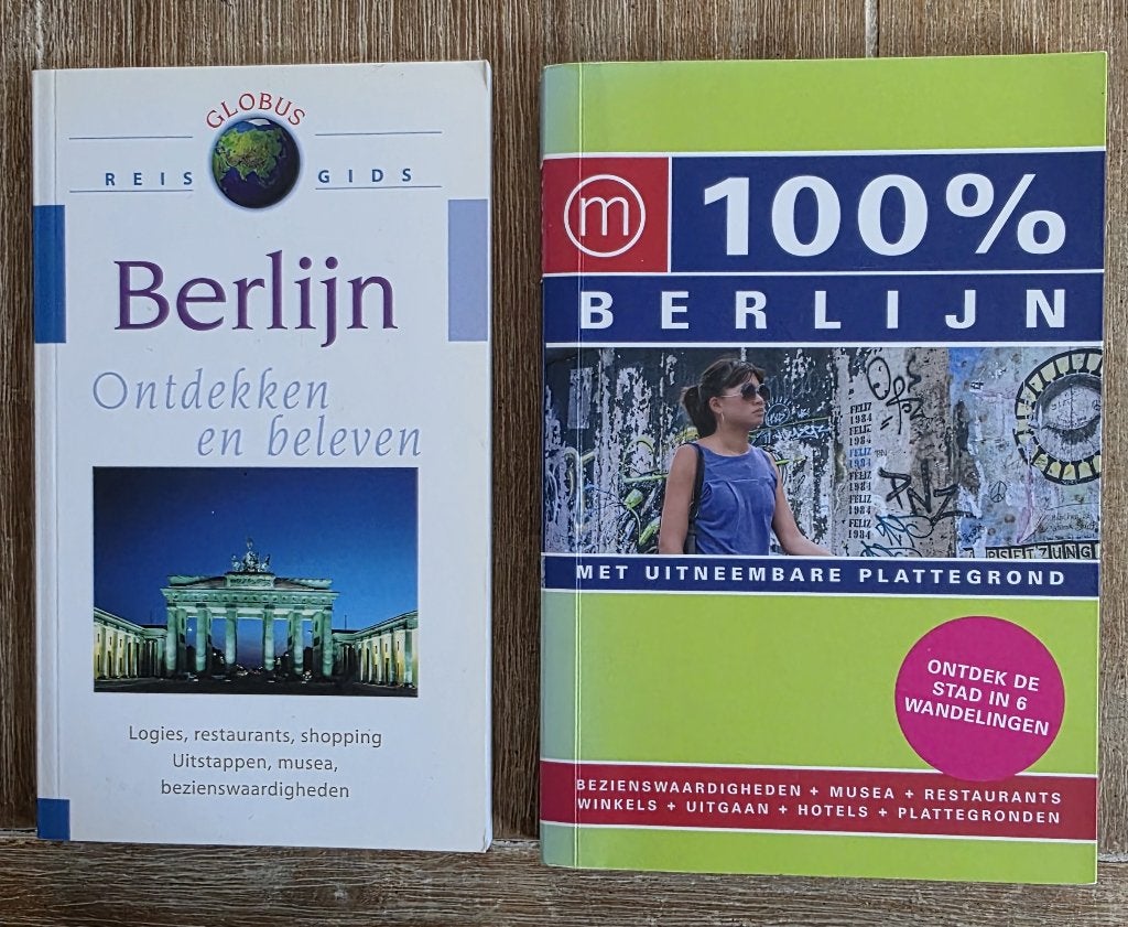 2 x reisgids Berlijn - Duitsland, Europa, Ophalen of Verzenden, Reisgids of -boek, Gelezen