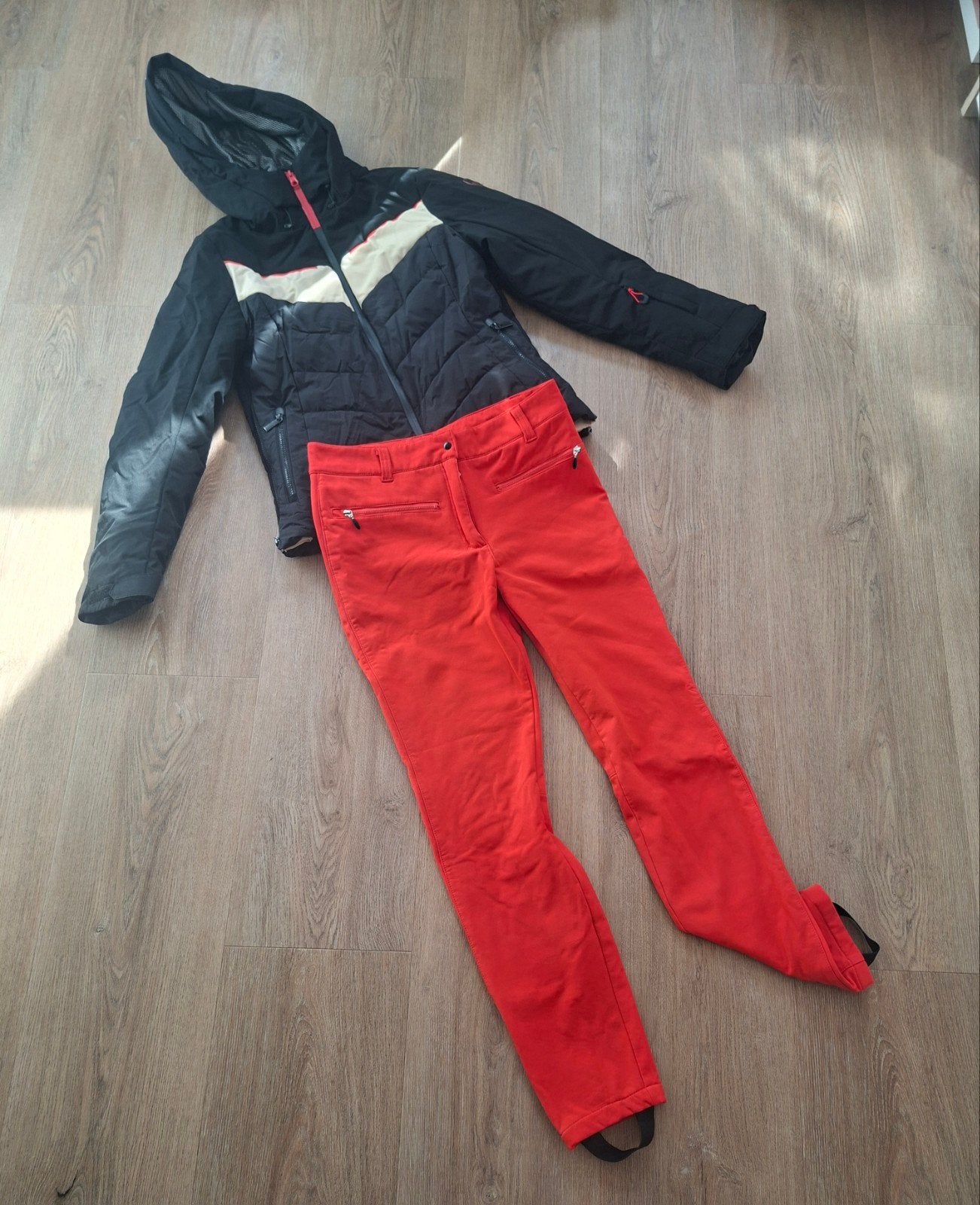Koraalrode skibroek en ski jas met koraalrode accenten, Icepeak, Maat 42/44 (L), Ophalen of Verzenden, Zo goed als nieuw