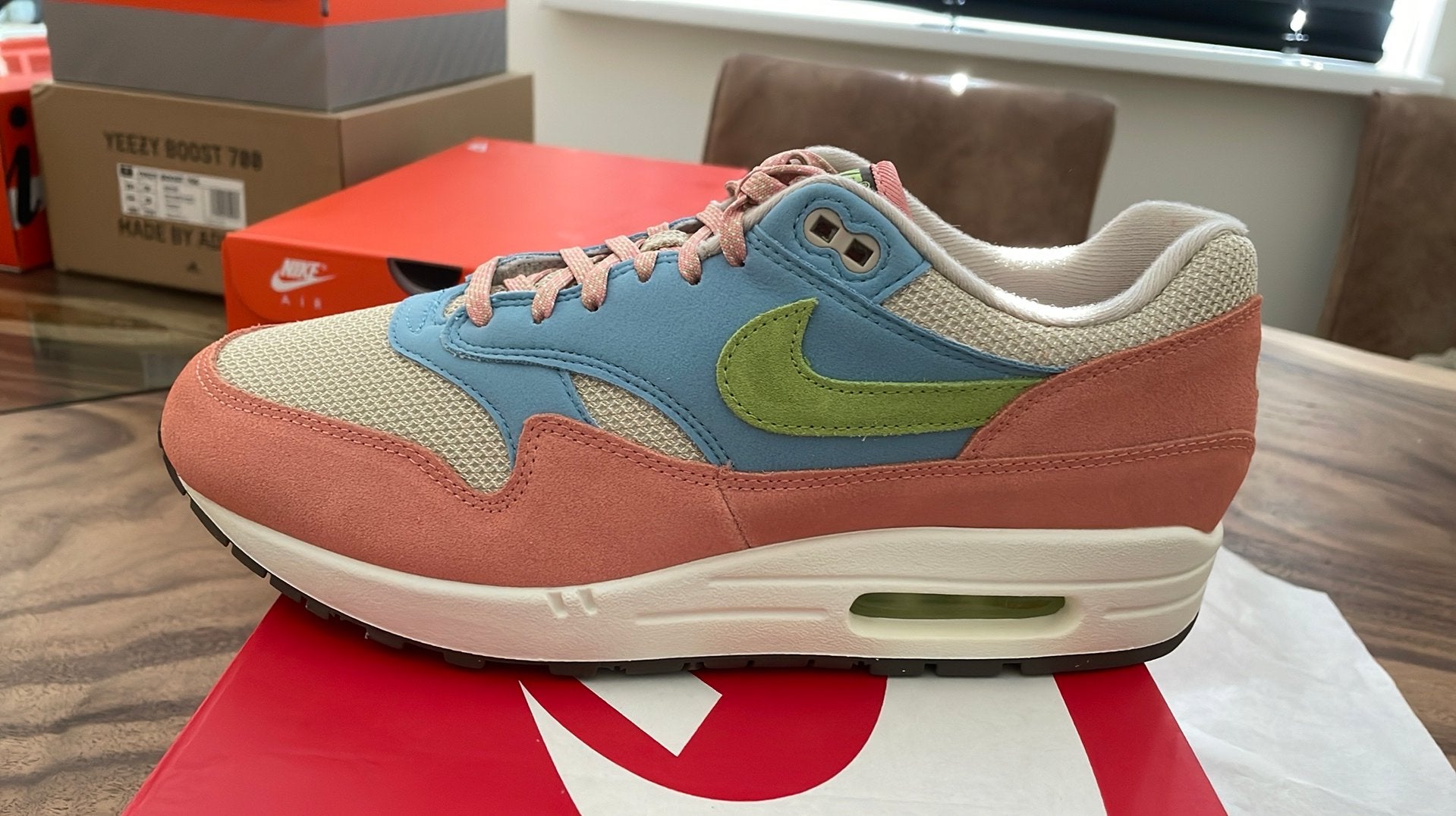 Nike Air Max 1 Light Madder Root, Overige kleuren, Nieuw, Ophalen of Verzenden, Sneakers of Gympen