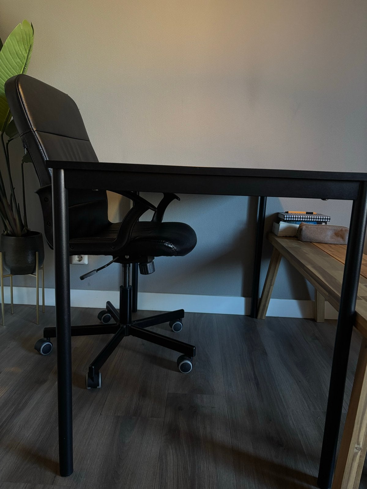Ikea Sandaberg tafel - Zwart, Ophalen, 100 tot 150 cm, 50 tot 100 cm, Zo goed als nieuw