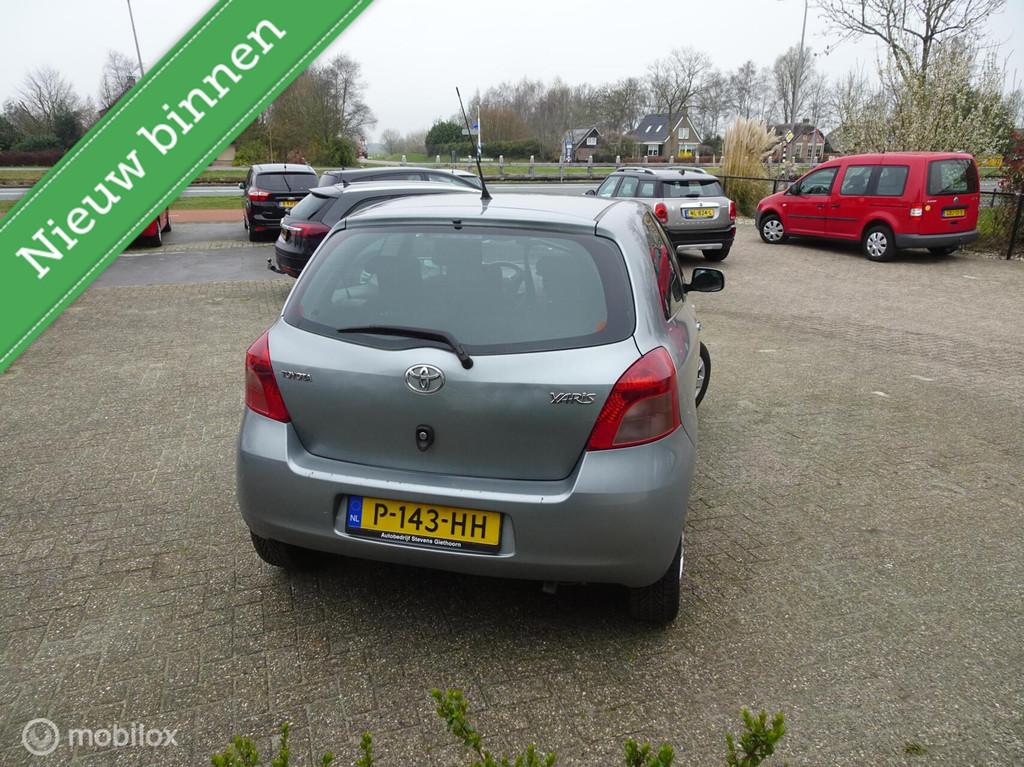 Toyota Yaris 1.3 VVTi Luna, Auto's, Toyota, Stof, 4 cilinders, 995 kg, 547 kg