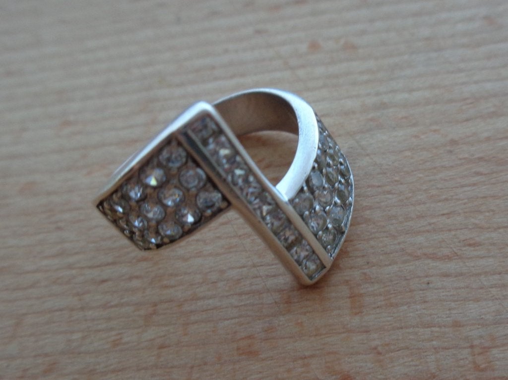 zilveren aparte design ring met steentjes [469], Verzenden, Zo goed als nieuw, 17 tot 18, Dame