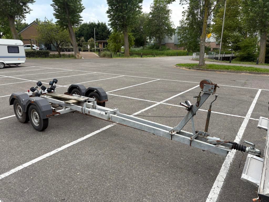 Boot trailer dubbelassig, Watersport en Boten, Boottrailers, Ophalen, Gebruikt, 1500 tot 3000 kg, Sloepentrailer