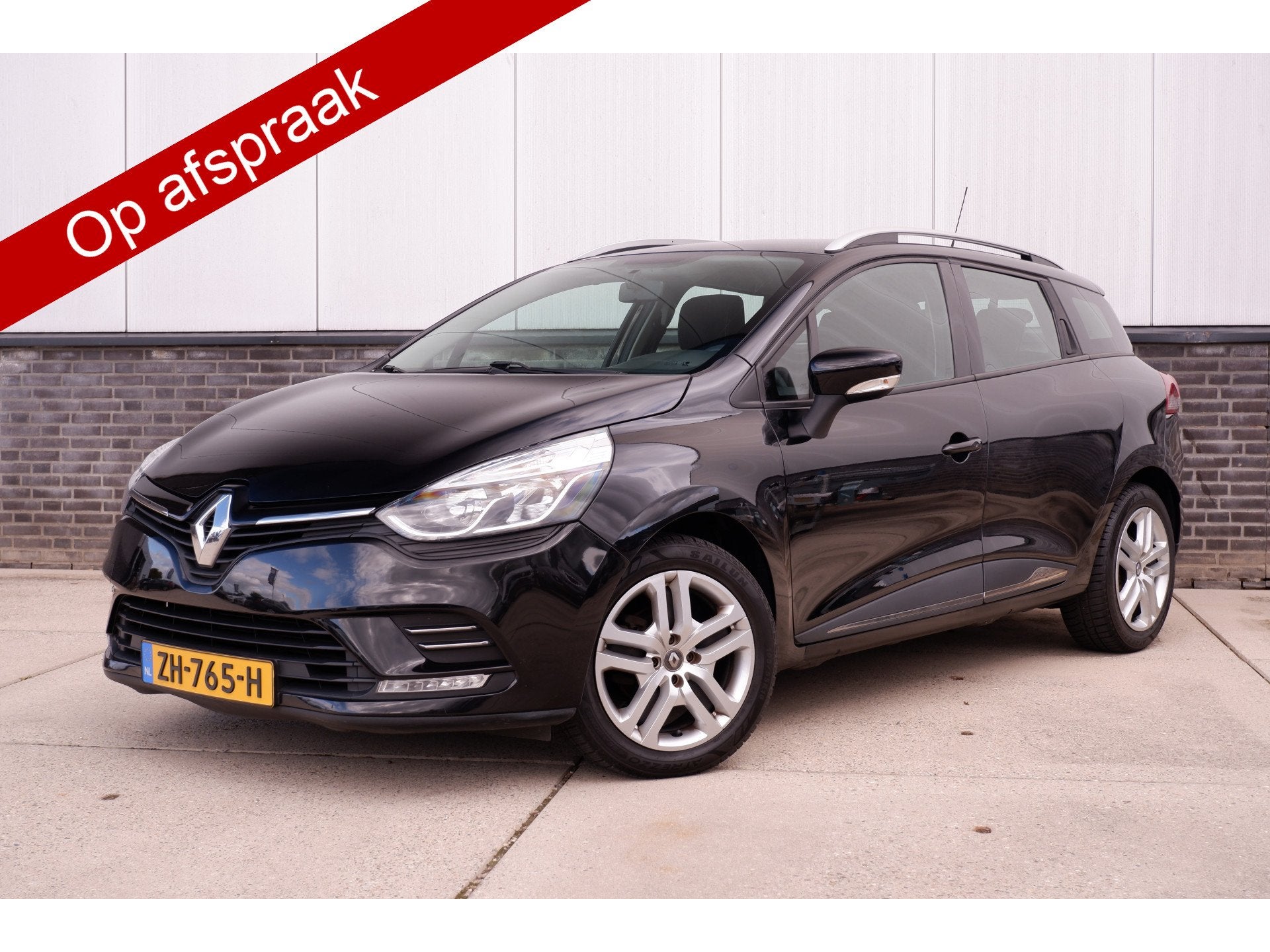 Renault Clio Estate 0.9 TCe Limited Navigatie | Airco | Crui, Auto's, Voorwielaandrijving, Gebruikt, Zwart, Zwart