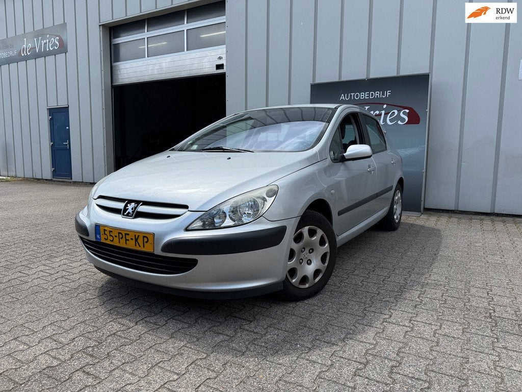 Peugeot 307 1.6-16V XT 5-deurs (Modelreeks 2001 - 2005) / Ai, Auto's, Peugeot, Voorwielaandrijving, Stof, Gebruikt, 4 cilinders