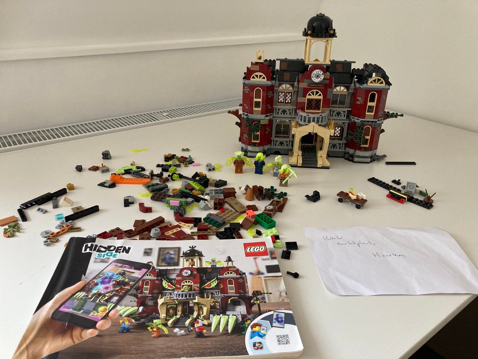 Lego 70425 Newbury Haunted High. Lego moc, Ophalen of Verzenden, Zo goed als nieuw